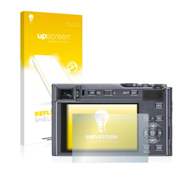 Front side of a product packaging with the brand logo upscreen. Next to it is the device Leica C-Lux shown with the correspond