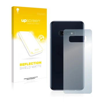 Front side of a product packaging with the brand logo upscreen. Next to it is the device Samsung Galaxy S10e (Back) shown with