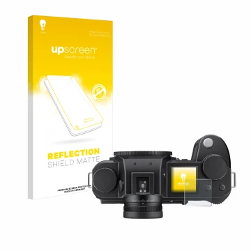Front side of a product packaging with the brand logo upscreen. Next to it is the device Leica SL3-S (top plate display) shown