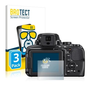 Front side of a product packaging with the brand logo BROTECT. Next to it is the device Nikon Coolpix P900 shown with the corr