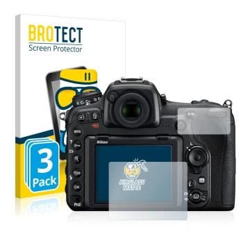 Front side of a product packaging with the brand logo BROTECT. Next to it is the device Nikon D500 shown with the correspondin