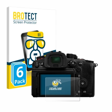 Front side of a product packaging with the brand logo BROTECT. Next to it is the device Panasonic Lumix DC-GH7 shown with the 