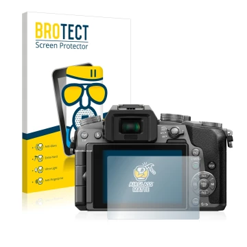 Front side of a product packaging with the brand logo BROTECT. Next to it is the device Panasonic Lumix DMC-G70 shown with the