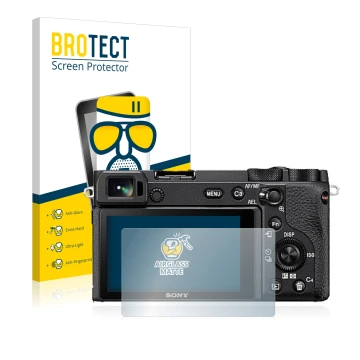 Front side of a product packaging with the brand logo BROTECT. Next to it is the device Sony Alpha 6600 shown with the corresp