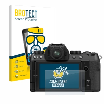 Front side of a product packaging with the brand logo BROTECT. Next to it is the device Fujifilm X-S10 shown with the correspo