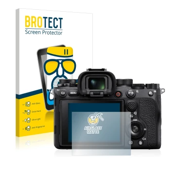 Front side of a product packaging with the brand logo BROTECT. Next to it is the device Sony Alpha 1 shown with the correspond