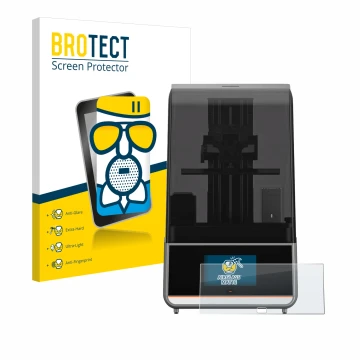 Front side of a product packaging with the brand logo BROTECT. Next to it is the device Anycubic Photon Mono M7 Pro shown with
