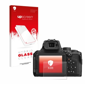 Front side of a product packaging with the brand logo upscreen. Next to it is the device Nikon Coolpix P950 shown with the cor