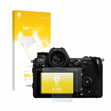 Front side of a product packaging with the brand logo upscreen. Next to it is the device Panasonic Lumix DC-S1 shown with the 