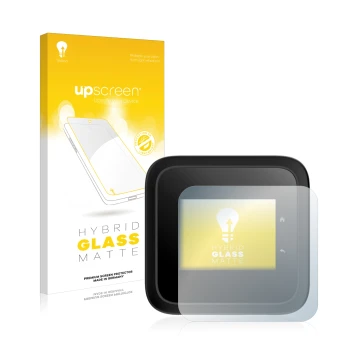 Front side of a product packaging with the brand logo upscreen. Next to it is the device Netgear Nighthawk M6 Pro shown with t