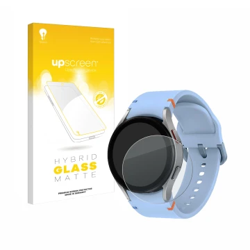 Front side of a product packaging with the brand logo upscreen. Next to it is the device Samsung Galaxy Watch FE shown with th