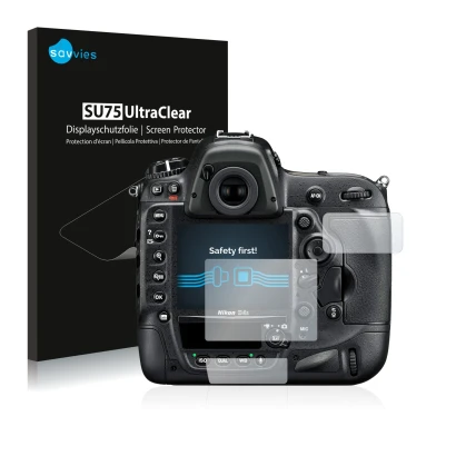 Front side of a product packaging with the brand logo Savvies. Next to it is the device Nikon D4S shown with the corresponding