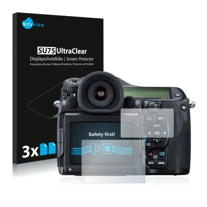 Front side of a product packaging with the brand logo Savvies. Next to it is the device Pentax 645Z shown with the correspondi