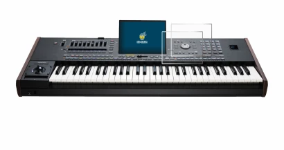 Image of the device KORG Pa5X with a wide variety of screen protectors.