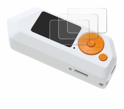 Image of the device Flipper Zero FZ.1 with a wide variety of screen protectors.