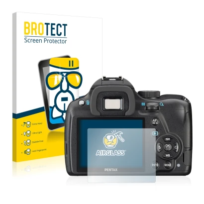 Front side of a product packaging with the brand logo BROTECT. Next to it is the device Pentax K-50 shown with the correspondi