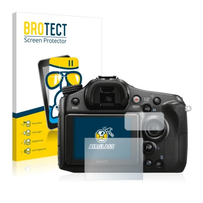Front side of a product packaging with the brand logo BROTECT. Next to it is the device Sony Alpha 68 shown with the correspon