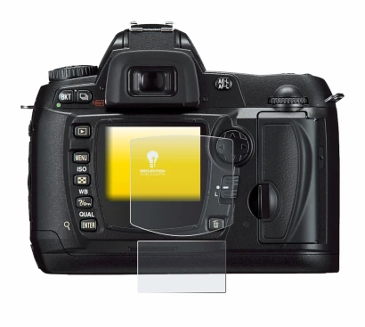 Image of the device Nikon D70 with a wide variety of screen protectors.