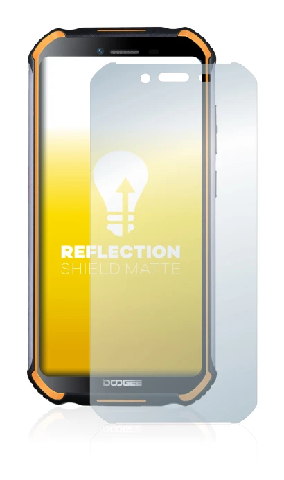 Image of the device Doogee S40 with a wide variety of screen protectors.