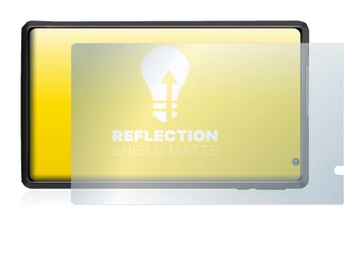 Image of the device Pritom L8 with a wide variety of screen protectors.