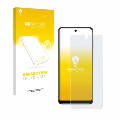 Front side of a product packaging with the brand logo upscreen. Next to it is the device Motorola Moto E32 shown with the corr