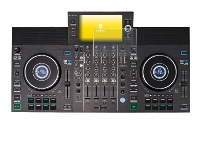 Image of the device Denon DJ SC LIVE 4 with a wide variety of screen protectors.