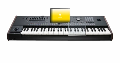 Image of the device KORG Pa5X with a wide variety of screen protectors.