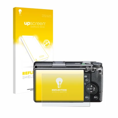 Front side of a product packaging with the brand logo upscreen. Next to it is the device Ricoh GR IIIx HDF shown with the corr