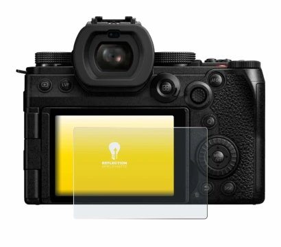 Image of the device Panasonic Lumix DC-S5II with a wide variety of screen protectors.