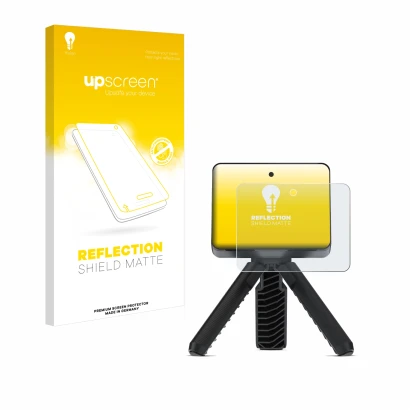 Front side of a product packaging with the brand logo upscreen. Next to it is the device Garmin Approach R10 shown with the co