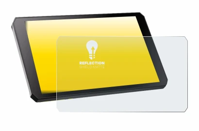 Image of the device RiderNav R7M with a wide variety of screen protectors.