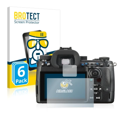 Front side of a product packaging with the brand logo BROTECT. Next to it is the device Pentax K-3 Mark III shown with the cor