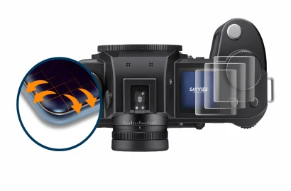 Image of the device Leica SL3-S (top plate display) with a wide variety of screen protectors.